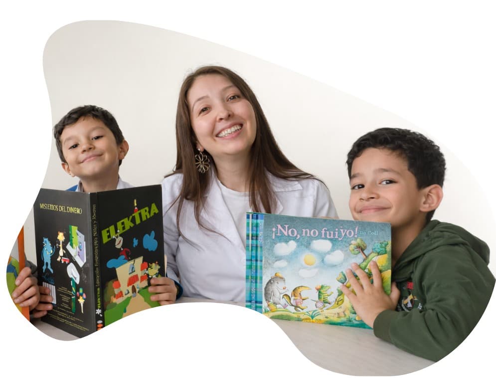 Sesión de refuerzo escolar presencial para niños en Winner Kids Bogotá